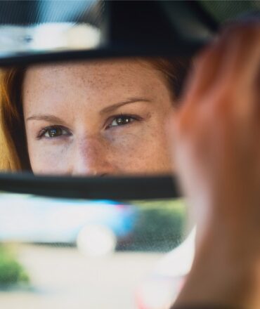 Quick Driving Anxiety Tips For When Drivers Get Too Close Behind You