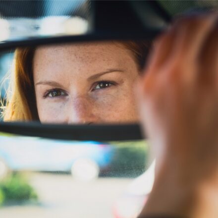 Quick Driving Anxiety Tips For When Drivers Get Too Close Behind You