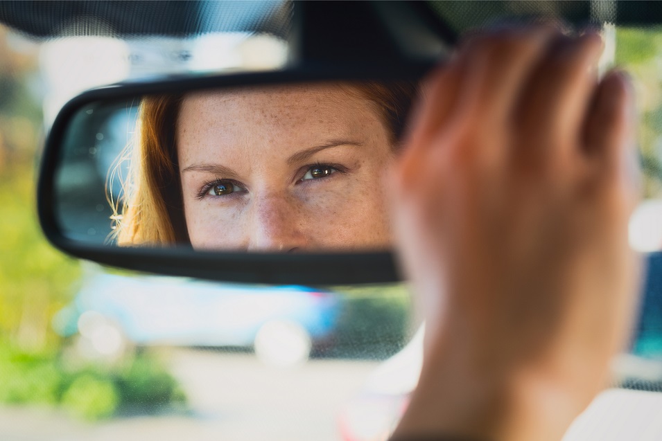 Quick Driving Anxiety Tips For When Drivers Get Too Close Behind You